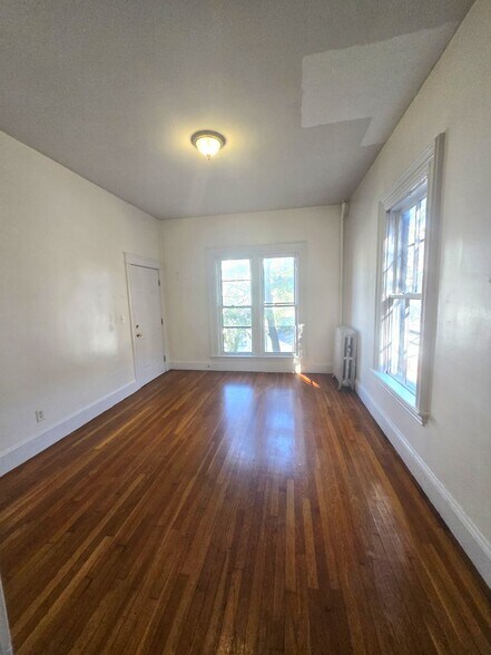 Building Photo - 20 Hudson St