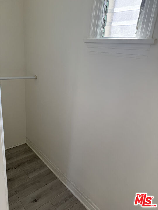 Building Photo - 243 N Swall Dr