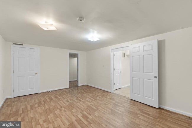 Building Photo - 10289 Daystar Ct