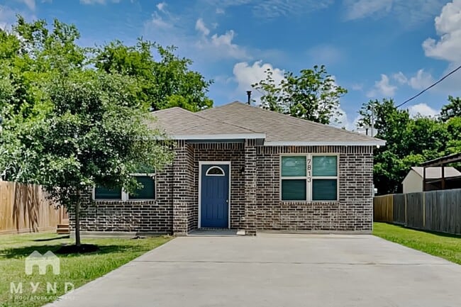 Building Photo - 7813 Hanna St