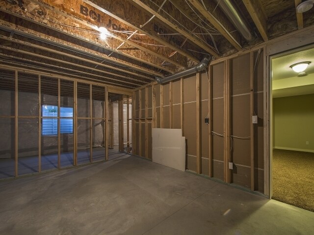 Building Photo - 10293 S Jordan Creek Dr