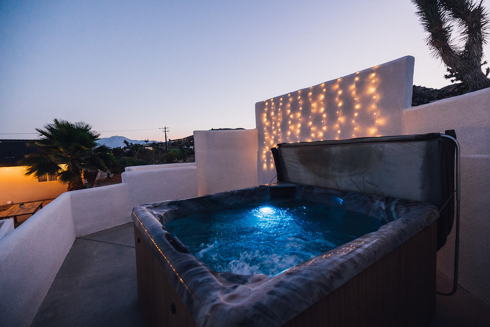 Building Photo - 7370 North Park