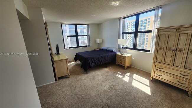 Building Photo - 2401 S Ocean Dr