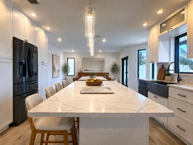 Building Photo - 10920 Haydn Dr