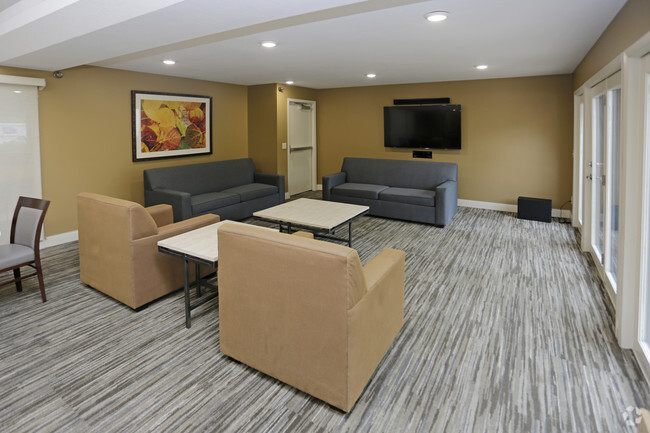 Interior Photo - Vernon Oaks Apartments