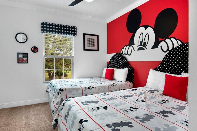 Building Photo - 7450 Gathering Dr