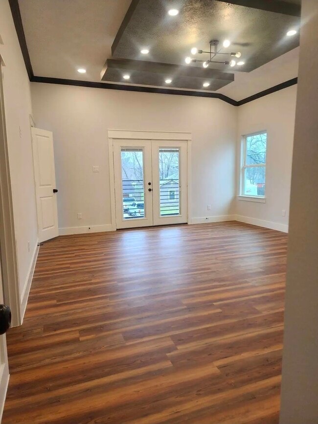 Building Photo - 1002 Natchez Ave