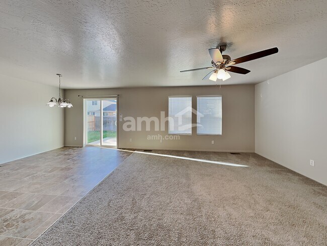 Building Photo - 11934 Edgemoor St