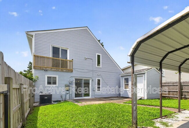 Building Photo - 5025 Halwell Dr