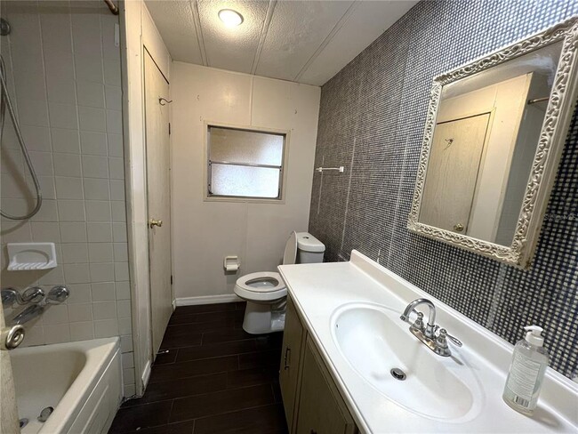 Building Photo - 5954 140th Terrace N