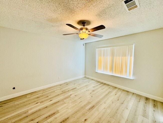 Building Photo - Beautifully Remodeled 3-Bedroom Home in Prime Los Banos Location!