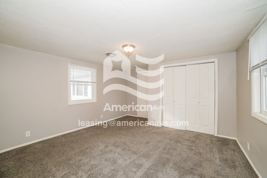 Building Photo - 302 Wagner St