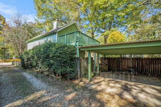 Building Photo - 388 Oakland Ave SE