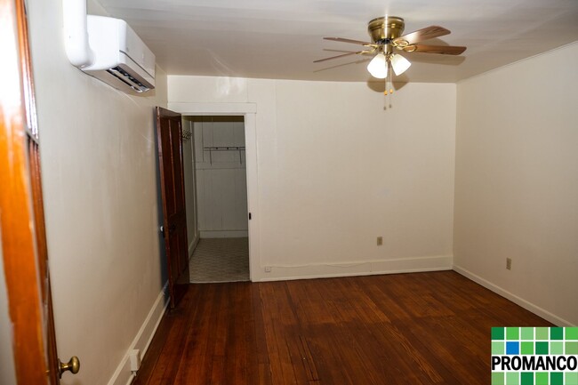 Building Photo - Putnam Realty - 114 1/2 Putnam Street