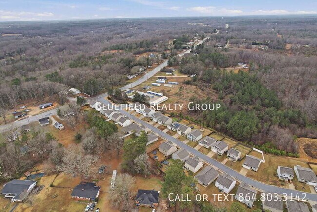 Building Photo - 227 Millen Dr