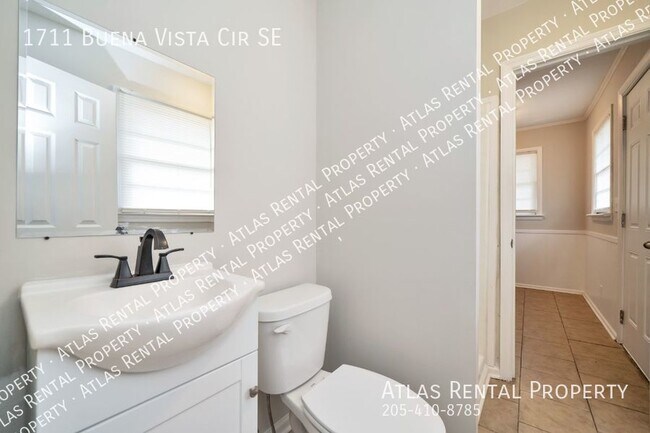 Building Photo - 1711 Buena Vista Cir SE Decatur, AL 35601