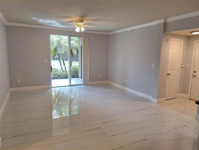 Building Photo - 6492 Emerald Dunes Dr