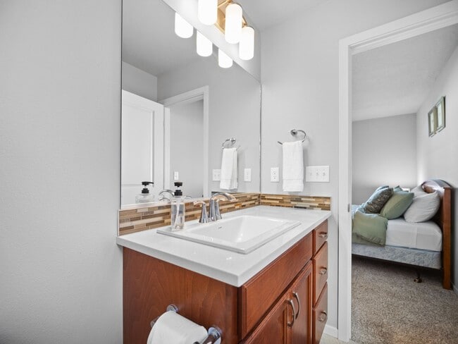 Building Photo - 3 bedroom/2 bathroom home in Spokane Valley (Furnished)