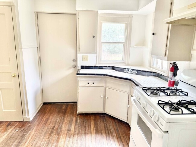 Building Photo - 1004 Rittiner Dr