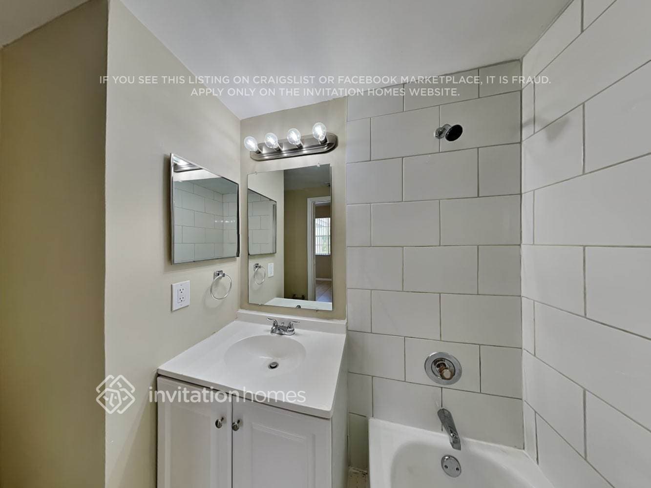 Building Photo - 741 SW 148th Ave