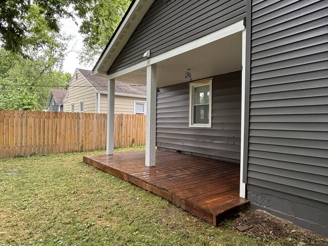 Building Photo - 4249 Ralston Ave
