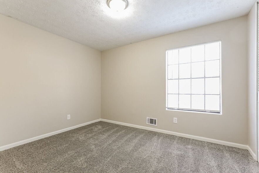 Building Photo - 8964 Raven Dr
