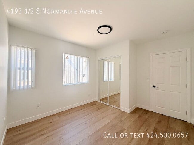 Building Photo - 4193 1/2 S Normandie Avenue-