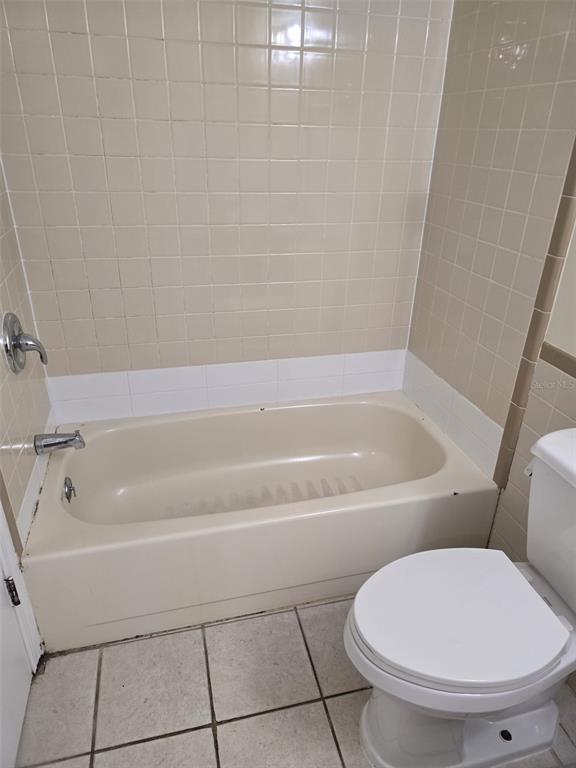 Building Photo - 2100 S Washington Ave