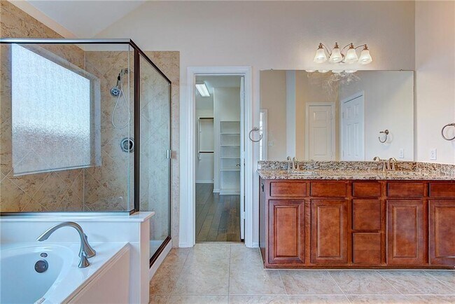 Building Photo - 2601 Mirasol Loop