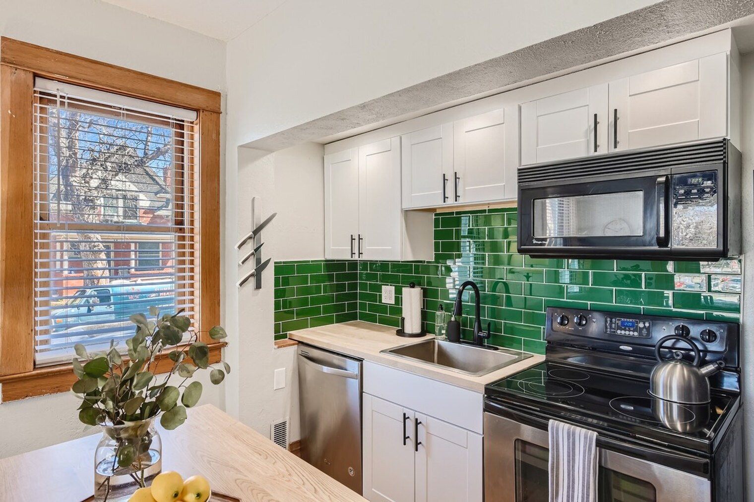 Building Photo - 91 Pearl St