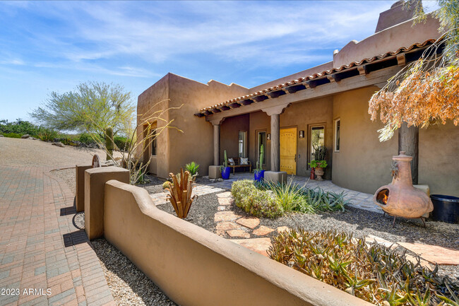 Building Photo - 10989 E Taos Dr