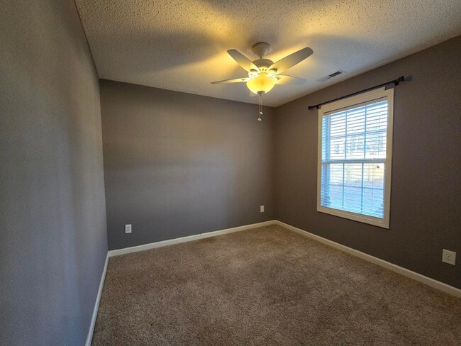 Building Photo - 901 Tristan St