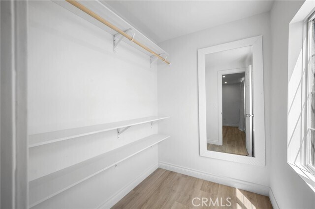 Building Photo - 10607 Whitegate Ave