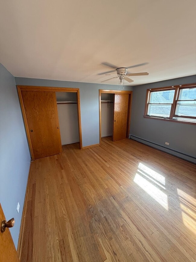 Building Photo - 3556 N Nagle Ave
