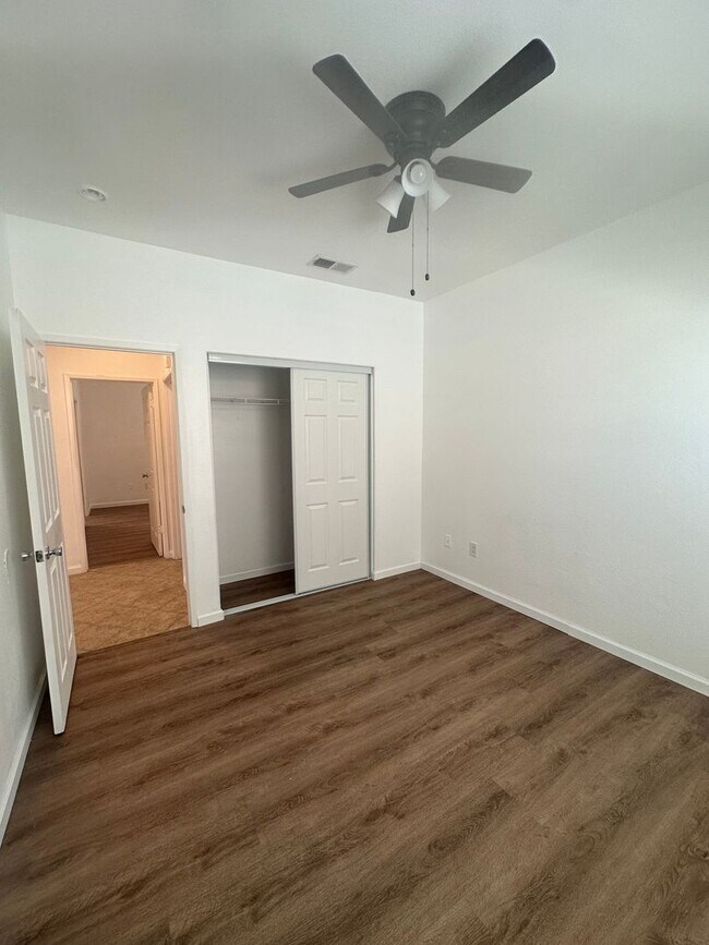 Building Photo - Spacious 4-Bedroom Home with Office, 3 Full Baths, and Modern Amenities