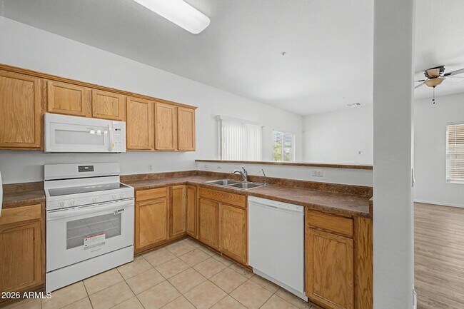 Building Photo - 8777 W Dahlia Dr