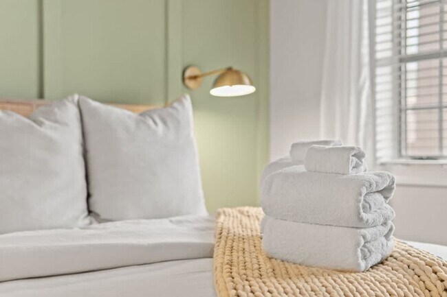 Building Photo - 10343 E County Hwy 30A