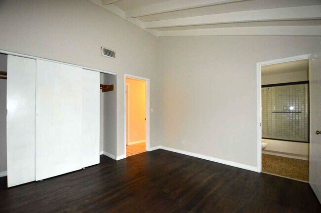 Building Photo - 11530 Duda Rd