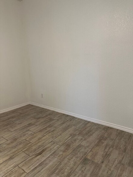 Building Photo - 905 Colorado Ct