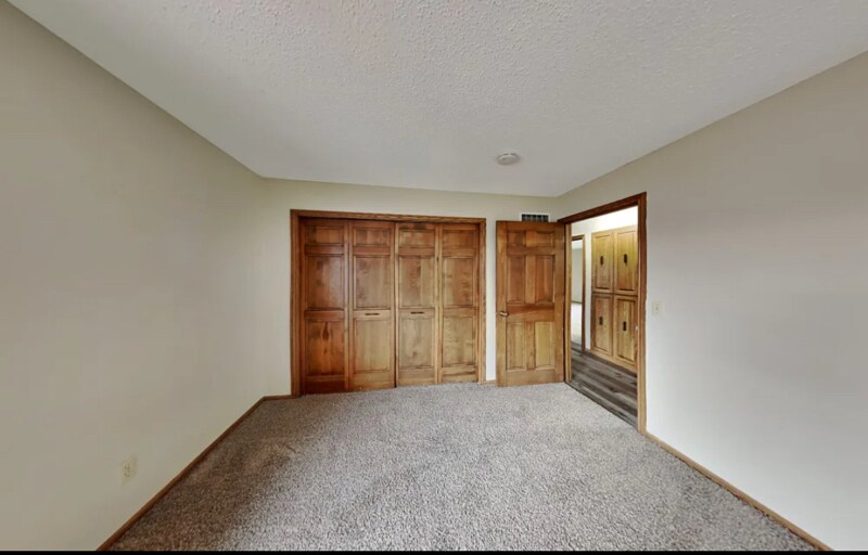 Building Photo - 12420 46th Ave N