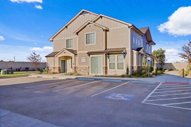 Building Photo - 17065 N Hounslow Wy