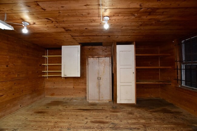 Building Photo - 1623 Texas St