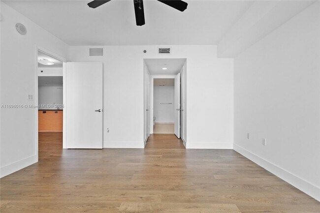 Building Photo - 50 Biscayne Blvd