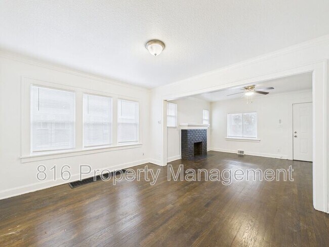 Building Photo - 5341 Brooklyn Ave