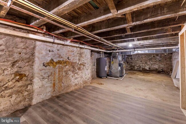 Building Photo - 3324 Edmondson Ave