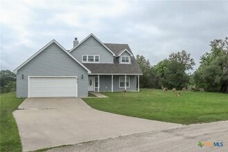 Building Photo - 1810 Mesa Oaks Cir