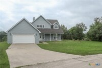 Building Photo - 1810 Mesa Oaks Cir