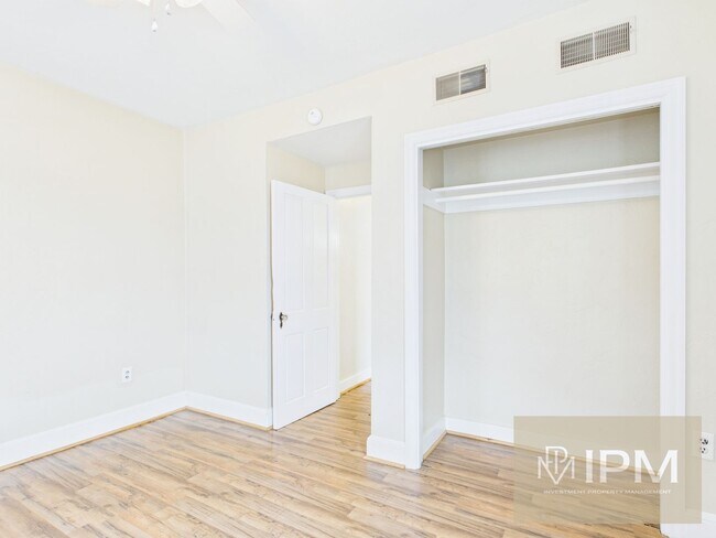 Building Photo - 44 N Main St