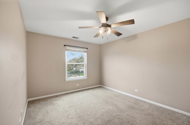 Building Photo - 1502-1507 7 Pines Rd