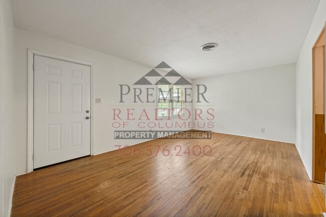 Building Photo - 4526 Sentry St